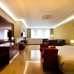 Hotel Chasse Boutique 4*