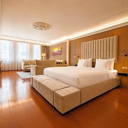 Hotel Chasse Boutique 4*