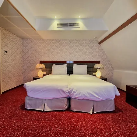 Chasse Boutique 4*